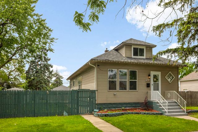 15818 Willard Avenue, Harvey, IL 60426