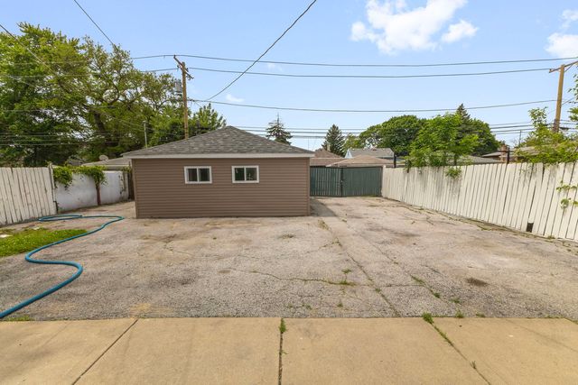 15818 Willard Avenue, Harvey, IL 60426