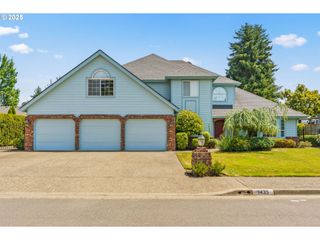 1435 BARRINGTON Ave, Eugene, OR 97401