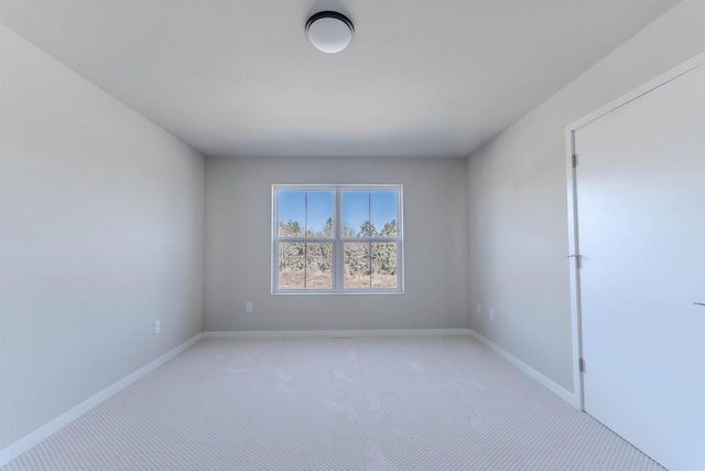 1076 W 20TH AVENUE, Oshkosh, WI 54902