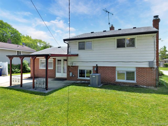 32714 Cowan Road, Westland, MI 48185