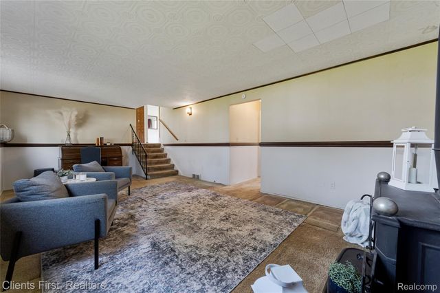 32714 Cowan Road, Westland, MI 48185