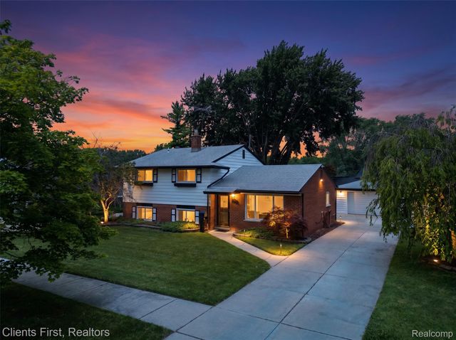 32714 Cowan Road, Westland, MI 48185