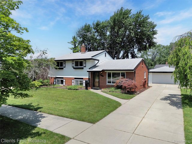 32714 Cowan Road, Westland, MI 48185