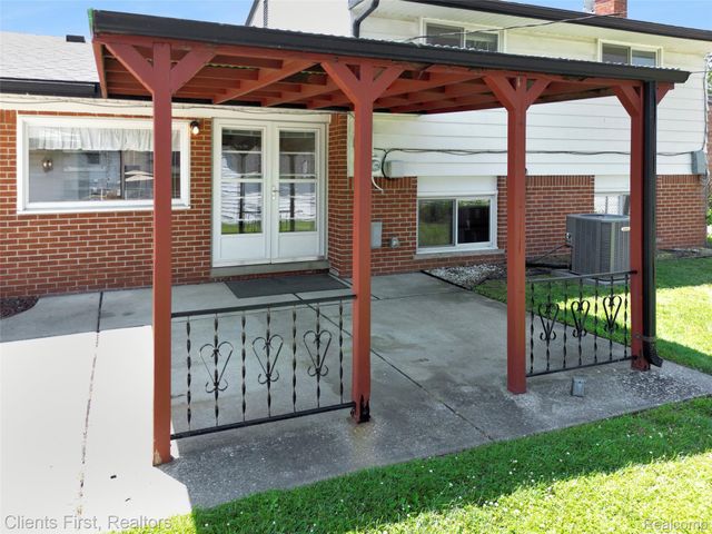 32714 Cowan Road, Westland, MI 48185