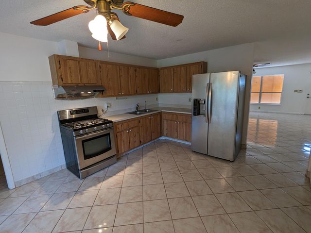 4874 Poseidon Place, Lake Worth, FL 33463