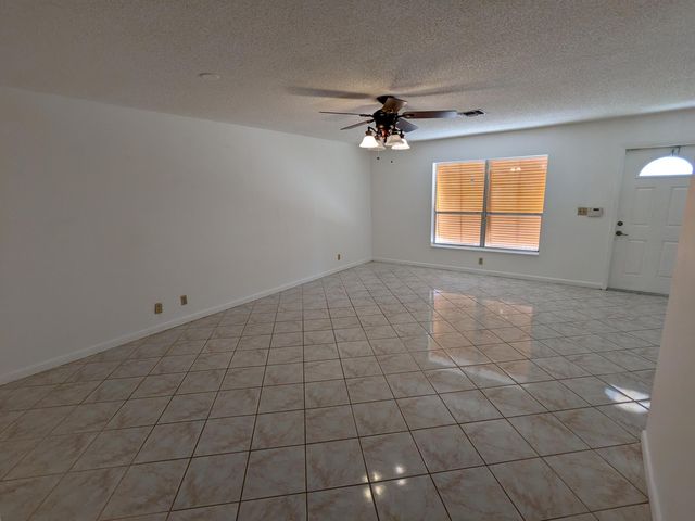 4874 Poseidon Place, Lake Worth, FL 33463