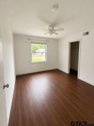 983 E Main Street, Van, TX 75790