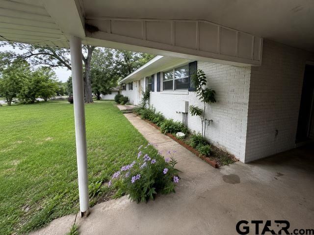 983 E Main Street, Van, TX 75790