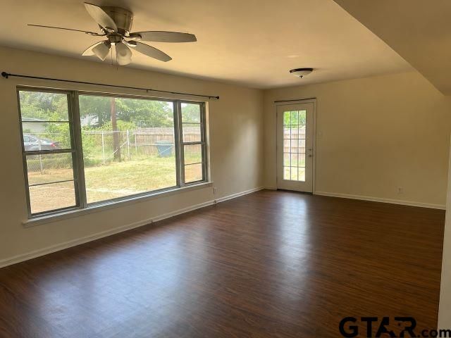 983 E Main Street, Van, TX 75790