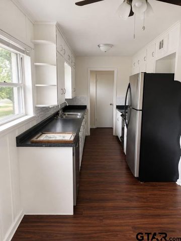 983 E Main Street, Van, TX 75790