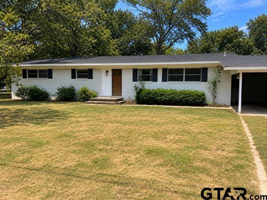 983 E Main Street, Van, TX 75790
