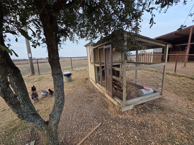 8928 County Road 1232, Godley, TX 76044