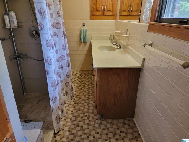 715 ROCK MILLS ROAD, Roanoke, AL 36274