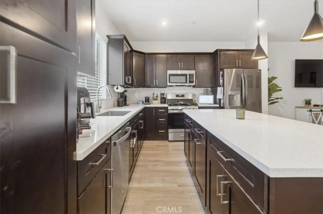 16061 Narni Lane, Fontana, CA 92336