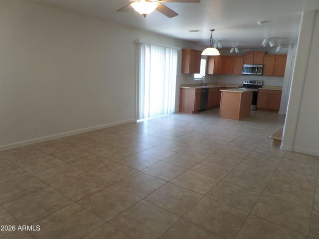 3901 E MORENCI Road, San Tan Valley, AZ 85143