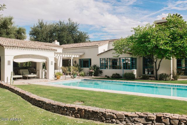 8500 N GOLF Drive, Paradise Valley, AZ 85253