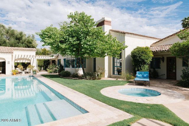 8500 N GOLF Drive, Paradise Valley, AZ 85253