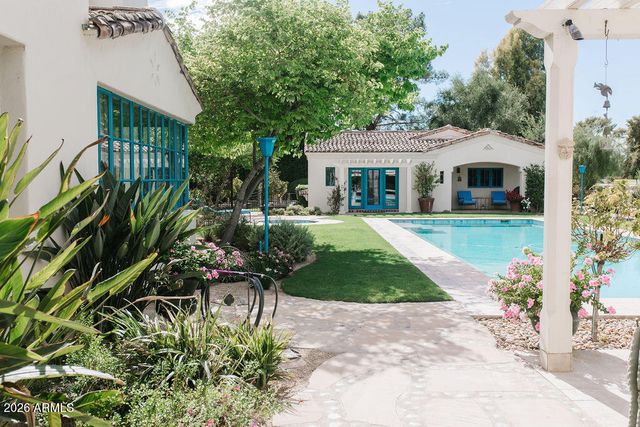8500 N GOLF Drive, Paradise Valley, AZ 85253