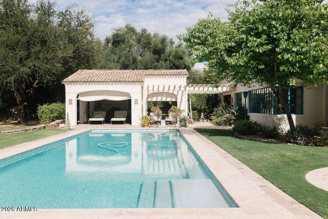 8500 N GOLF Drive, Paradise Valley, AZ 85253