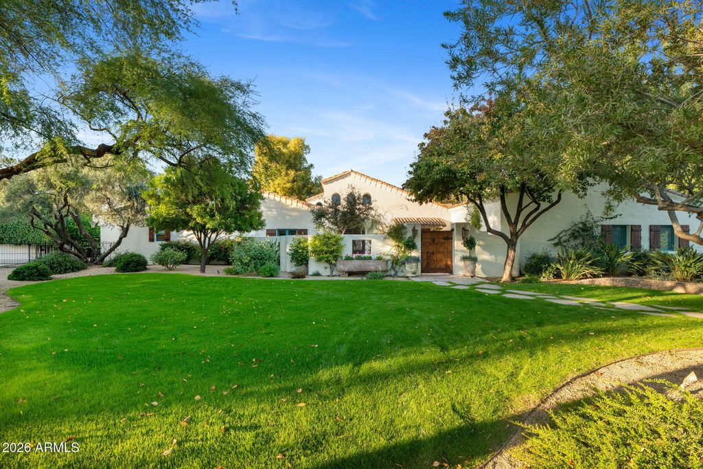 8500 N GOLF Drive, Paradise Valley, AZ 85253 — photo 2