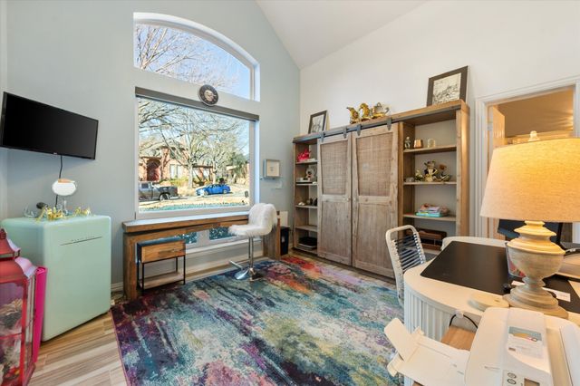 5211 Vicksburg Drive, Arlington, TX 76017