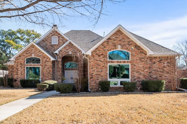 5211 Vicksburg Drive, Arlington, TX 76017