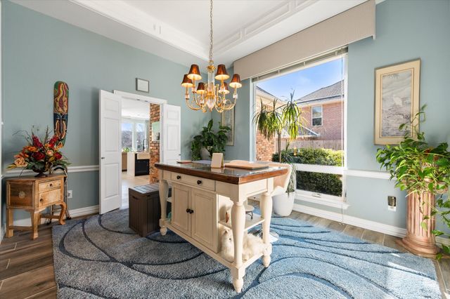 5211 Vicksburg Drive, Arlington, TX 76017