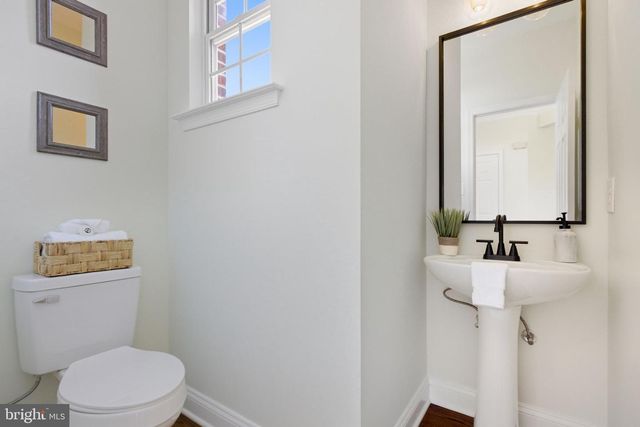 601 SPRINGHOUSE SQ SE, Leesburg, VA 20175