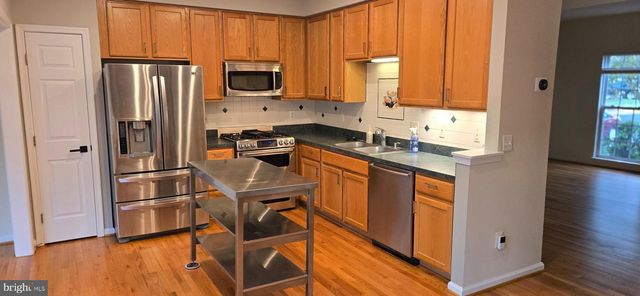 45689 PADDINGTON STATION, Sterling, VA 20166