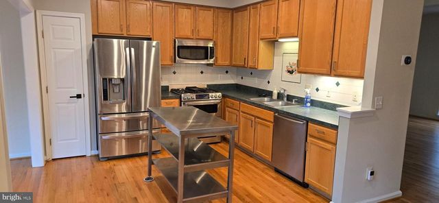 45689 PADDINGTON STATION, Sterling, VA 20166