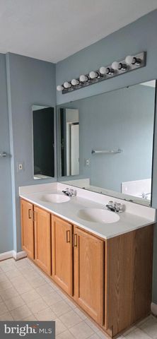 45689 PADDINGTON STATION, Sterling, VA 20166