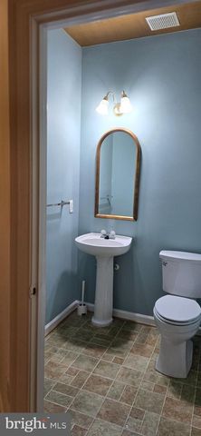 45689 PADDINGTON STATION, Sterling, VA 20166