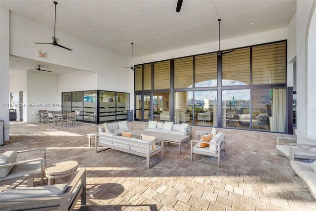 3321 W 105th Pl, Hialeah, FL 33018