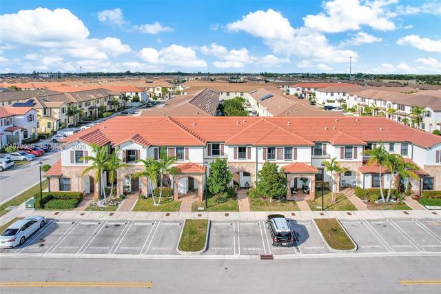 3321 W 105th Pl, Hialeah, FL 33018