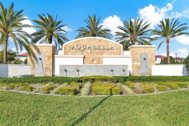 3321 W 105th Pl, Hialeah, FL 33018