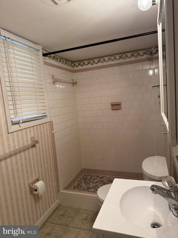 10106 KATHLEEN DR, Fort Washington, MD 20744