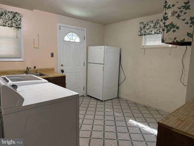 10106 KATHLEEN DR, Fort Washington, MD 20744