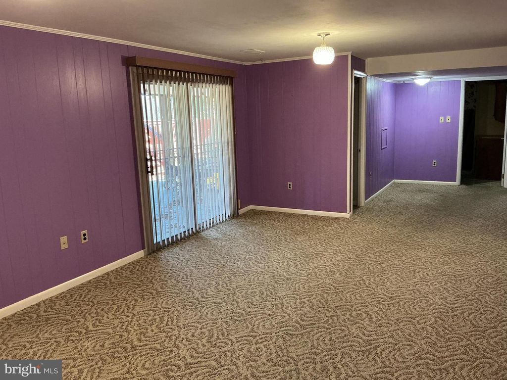 Image 32 of property listing at 10106 KATHLEEN DR, Fort Washington, MD 20744