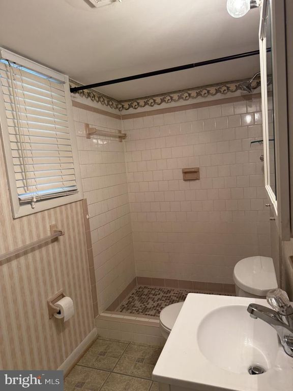 Image 37 of property listing at 10106 KATHLEEN DR, Fort Washington, MD 20744