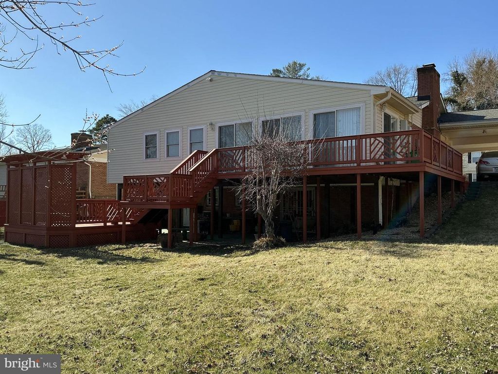 Image 47 of property listing at 10106 KATHLEEN DR, Fort Washington, MD 20744