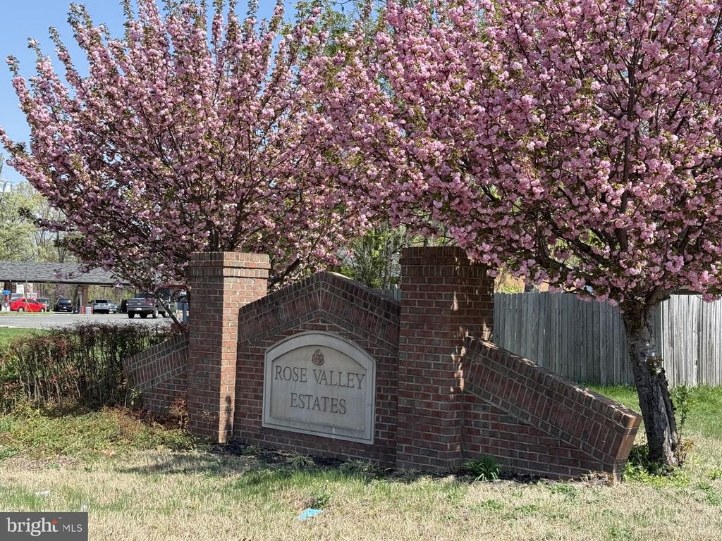 Image 48 of property listing at 10106 KATHLEEN DR, Fort Washington, MD 20744