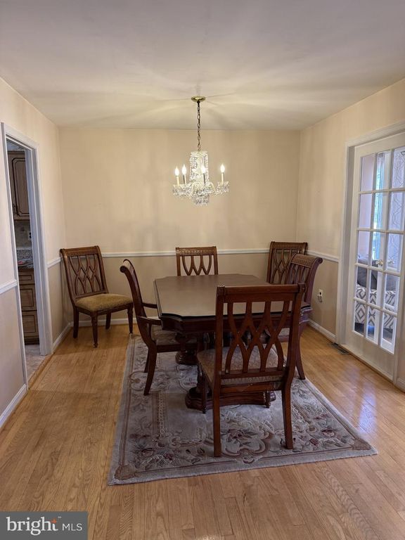 Image 6 of property listing at 10106 KATHLEEN DR, Fort Washington, MD 20744