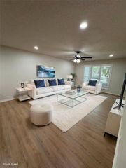 4859 Cedar Springs Road 150, Dallas, TX 75219