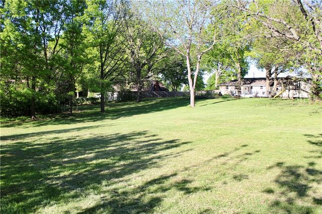 3738 N 123RD Street, Kansas City, KS 66109