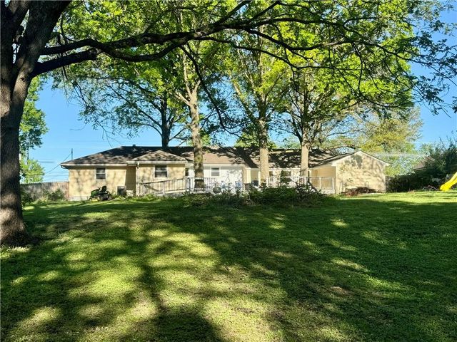 3738 N 123RD Street, Kansas City, KS 66109