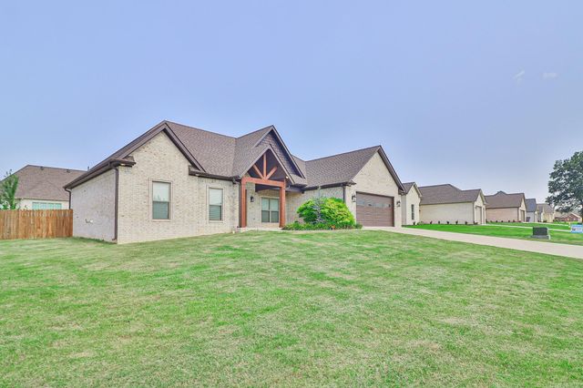 1501 S 30th Street, Paragould, AR 72450