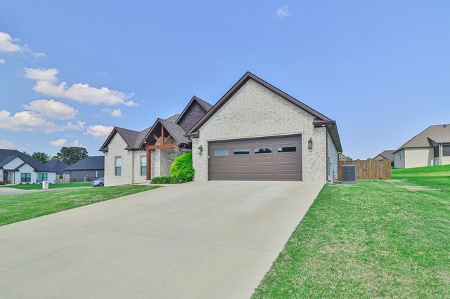 1501 S 30th Street, Paragould, AR 72450