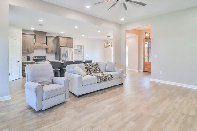 1501 S 30th Street, Paragould, AR 72450
