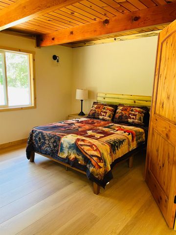 590 Marilyn Way, Arnold, CA 95223